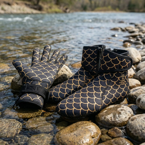 Cold Culture Club Black Scale swim sock and glove set